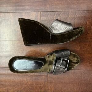 Donald J. Pliner Couture Whimsigoth Green Velvet and Leather Wedge Shoes, Size 8